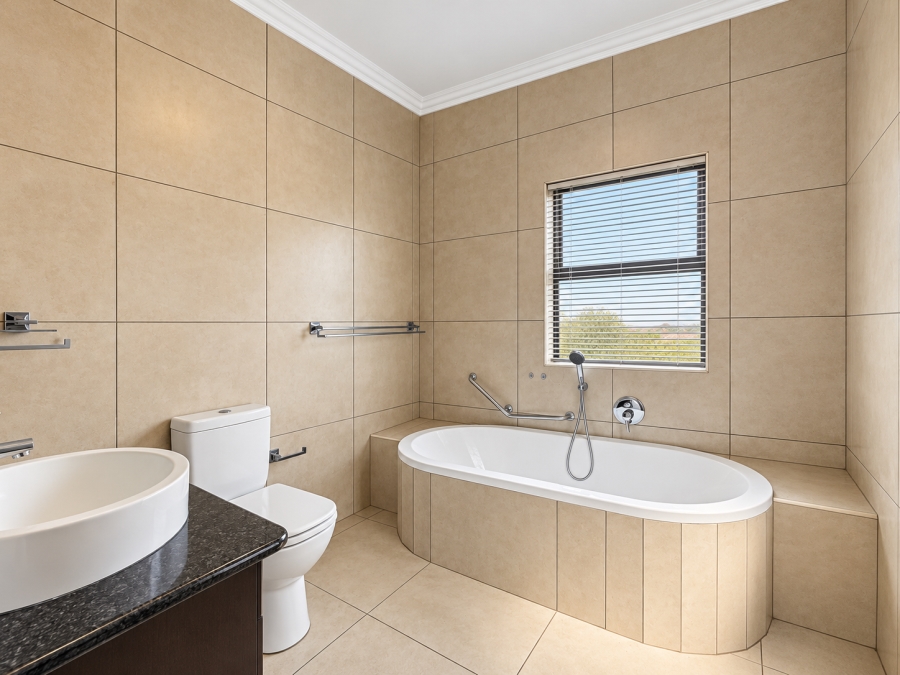 2 Bedroom Property for Sale in Waterberry Estate North West